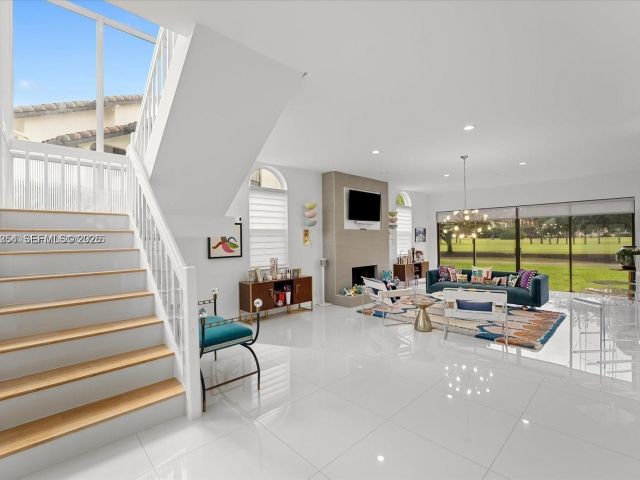 Продажа дома по адресу 22818 El Dorado Dr - фото 7437401