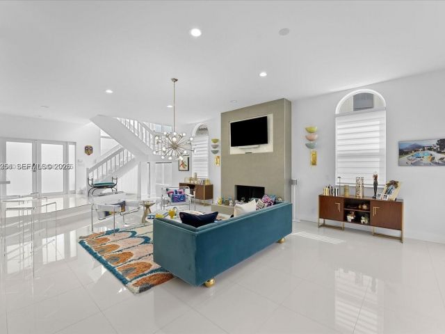 Продажа дома по адресу 22818 El Dorado Dr - фото 7437402