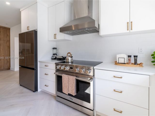 Дом в аренду по адресу 1420 SW 17th St 0 - фото 7437593