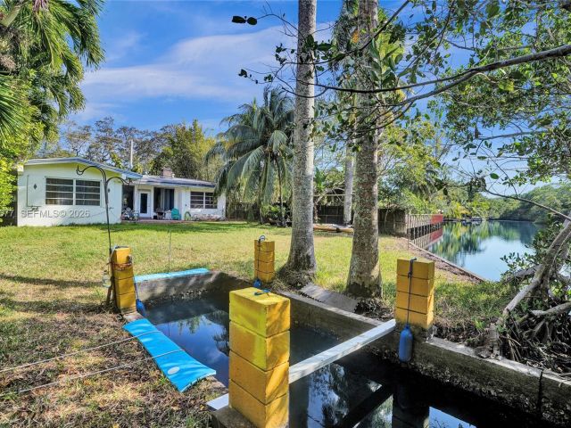 Продажа дома по адресу 18500 NE 23rd Ct - фото 7437485