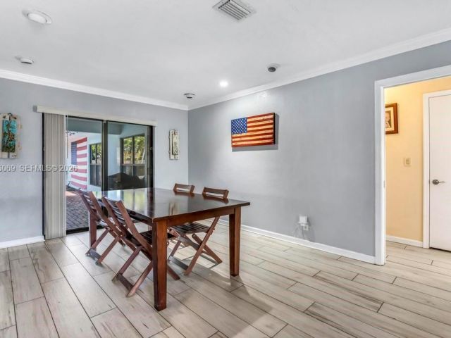 Продажа дома по адресу 5201 Jefferson St - фото 7536008