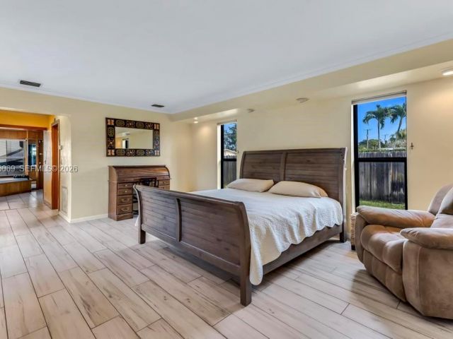 Продажа дома по адресу 5201 Jefferson St - фото 7536012