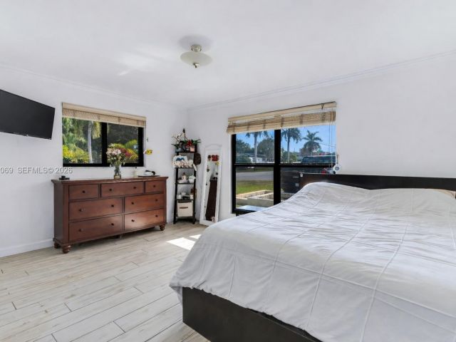 Продажа дома по адресу 5201 Jefferson St - фото 7536017