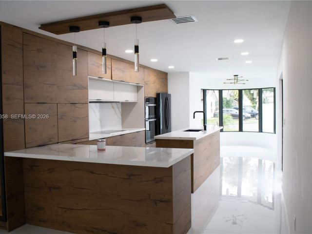 Продажа дома по адресу 10433 SW 118th Ct - фото 7438171