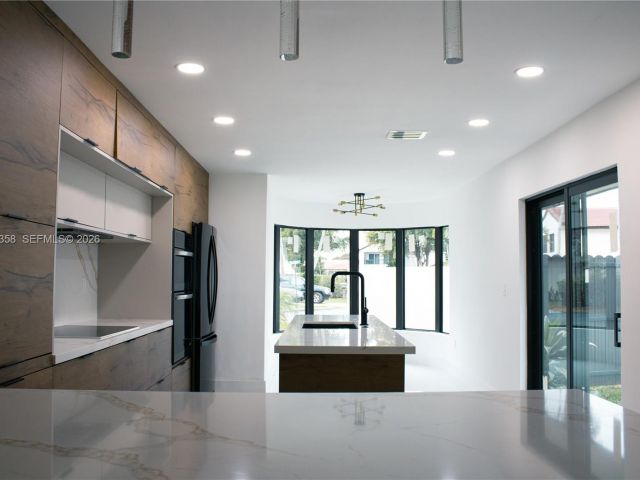 Продажа дома по адресу 10433 SW 118th Ct - фото 7438174