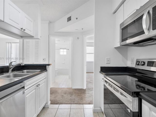 Продажа квартиры #2619 - фото 7447059