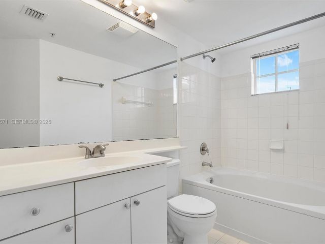 Продажа квартиры #2619 - фото 7447060