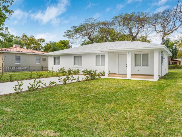 Продажа дома по адресу 933 NW 50th St - фото 7437301