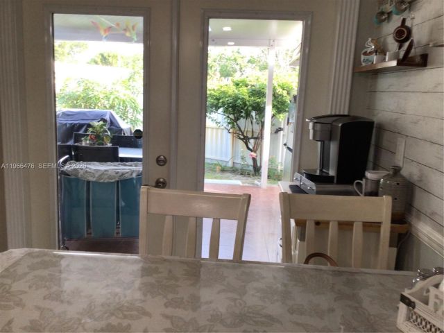 Продажа дома по адресу 1318 SW 49th Ter - фото 7483505