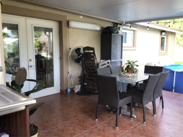 Продажа дома по адресу 1318 SW 49th Ter - фото 7483530