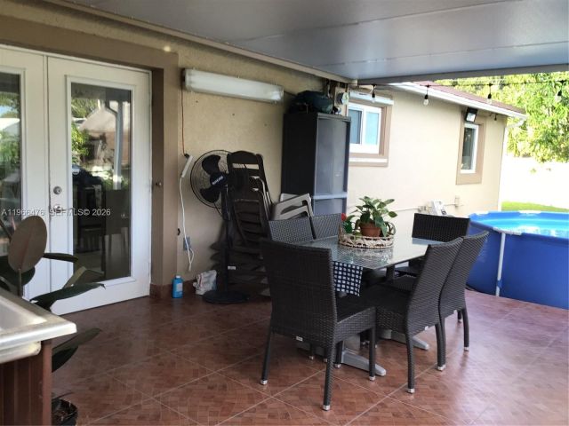 Продажа дома по адресу 1318 SW 49th Ter - фото 7483532