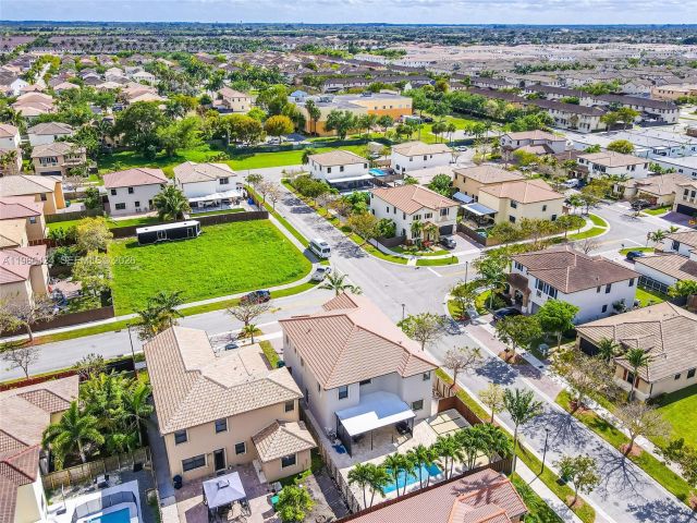 Продажа дома по адресу 11495 SW 241st St - фото 7492983