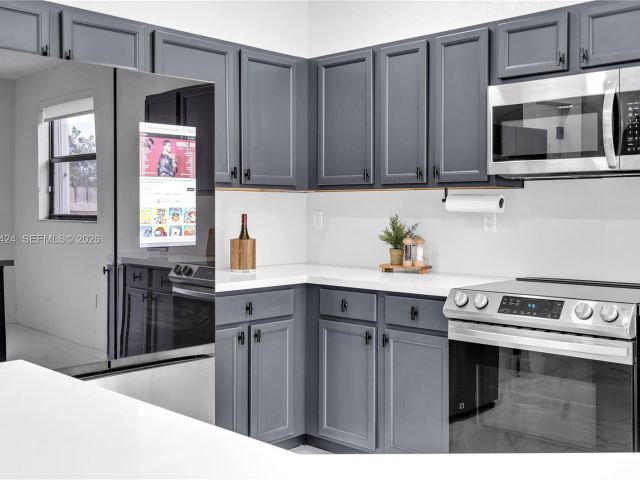 Продажа дома по адресу 11495 SW 241st St - фото 7492990