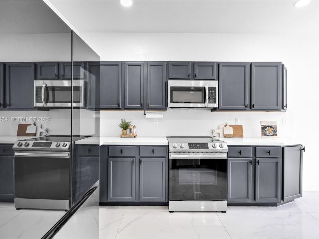 Продажа дома по адресу 11495 SW 241st St - фото 7492991