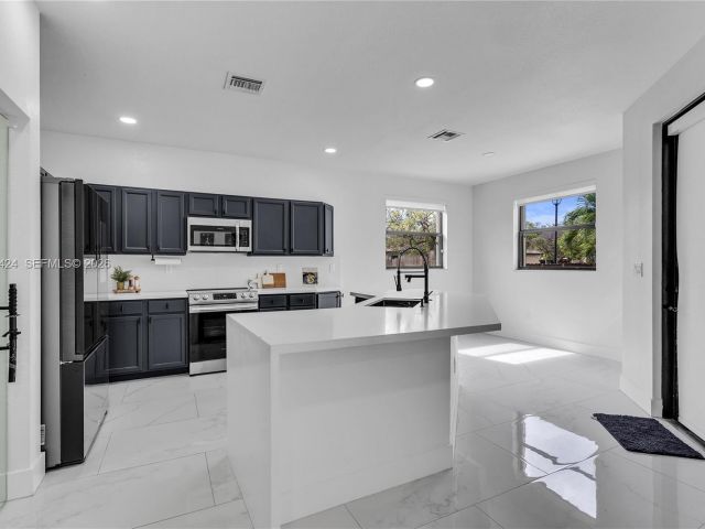 Продажа дома по адресу 11495 SW 241st St - фото 7492992