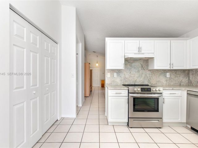 Продажа дома по адресу 14144 SW 149th Pl - фото 7438116