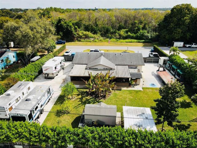 Продажа дома по адресу 32240 SW 199th Ave - фото 7460894