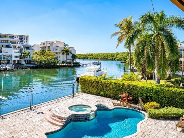 Продажа дома по адресу 306 Atlantic Ave - фото 7438956