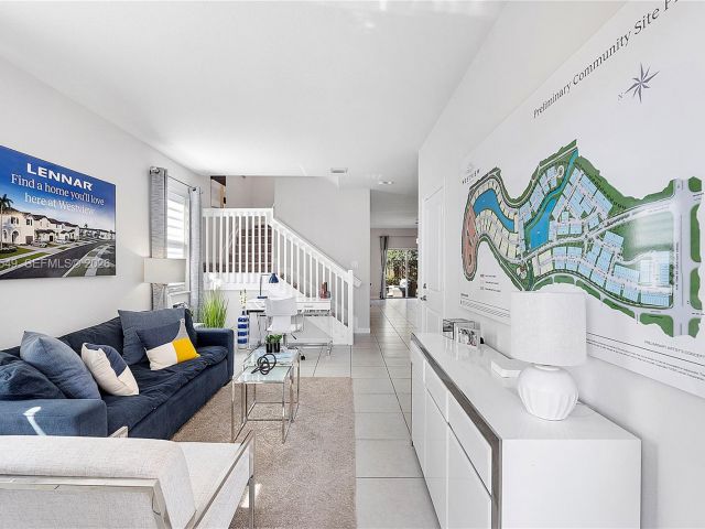 Продажа дома по адресу 2361 NW 125th St - фото 7438665