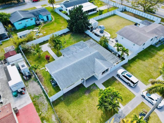 Продажа дома по адресу 15120 SW 296th St - фото 7460920