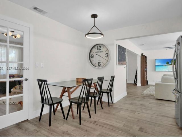 Продажа дома по адресу 1301 Hollywood Blvd - фото 7438885