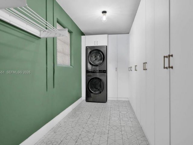 Продажа дома по адресу 1301 Hollywood Blvd - фото 7438886