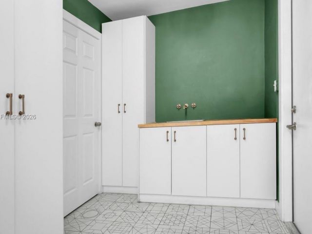 Продажа дома по адресу 1301 Hollywood Blvd - фото 7438887