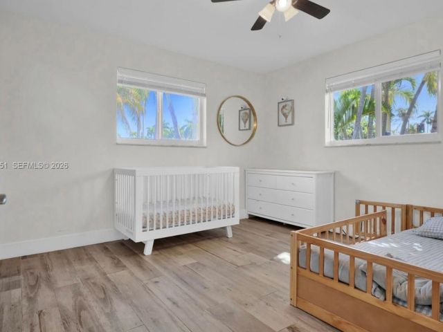 Продажа дома по адресу 1301 Hollywood Blvd - фото 7438892