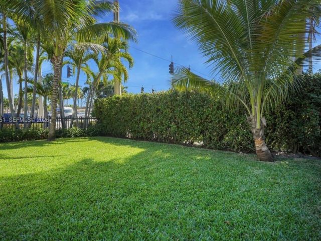 Продажа дома по адресу 1301 Hollywood Blvd - фото 7438893