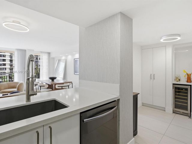 Продажа квартиры #823 - фото 7469639