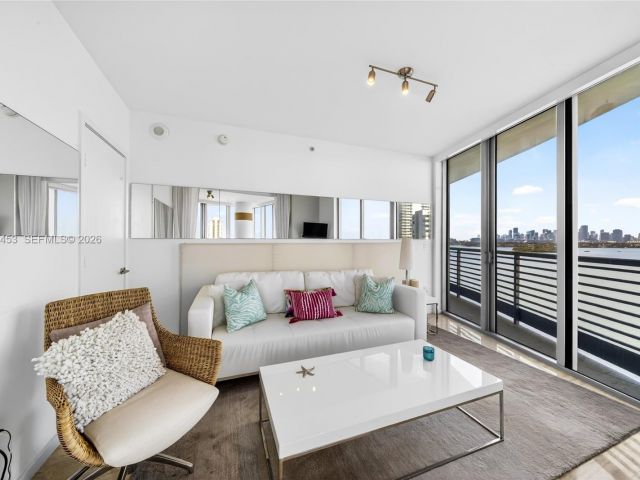 Квартира в аренду номер1001 - фото 7438576