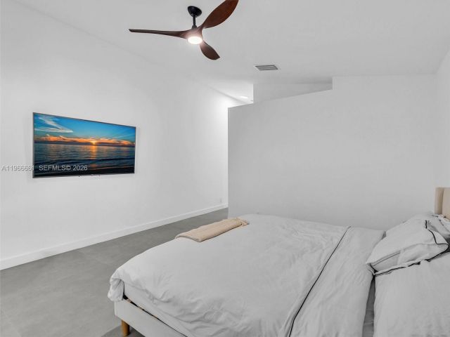 Продажа дома по адресу 4962 SW 32nd Way - фото 7439195