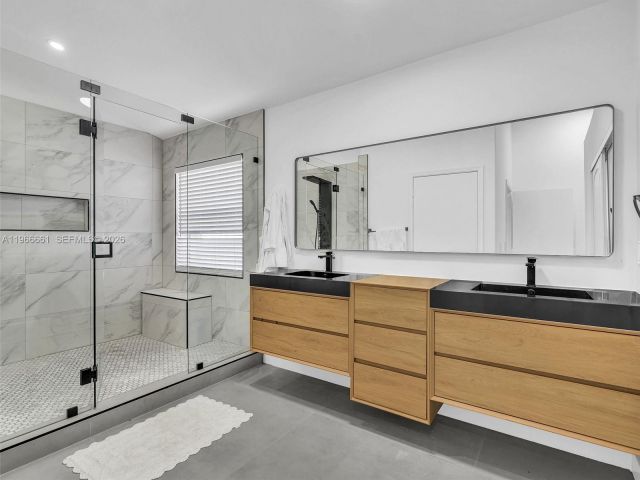 Продажа дома по адресу 4962 SW 32nd Way - фото 7439197