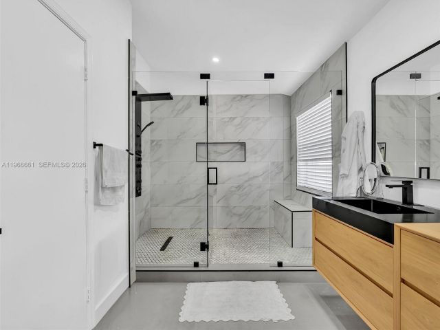 Продажа дома по адресу 4962 SW 32nd Way - фото 7439198