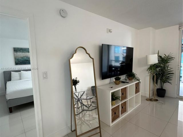 Продажа квартиры #1712 - фото 7446625