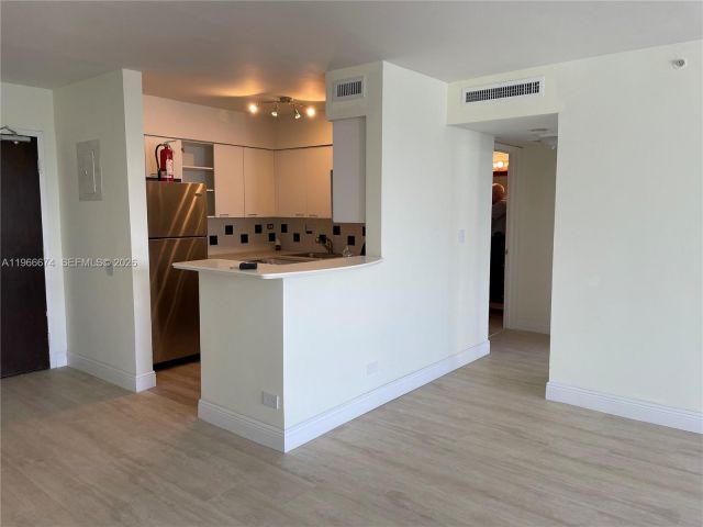 Квартира в аренду номер1458S - фото 7440077