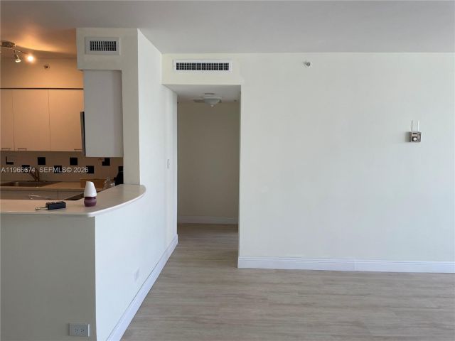 Квартира в аренду номер1458S - фото 7440078