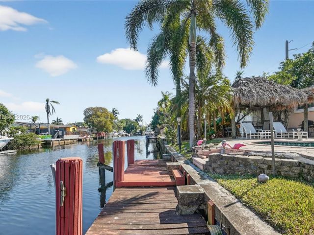 Продажа дома по адресу 2831 Arthur St - фото 7474790