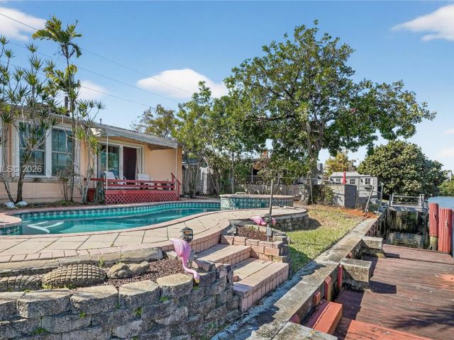 Продажа дома по адресу 2831 Arthur St - фото 7474793