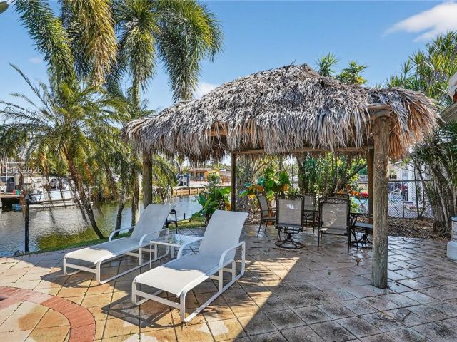 Продажа дома по адресу 2831 Arthur St - фото 7474796