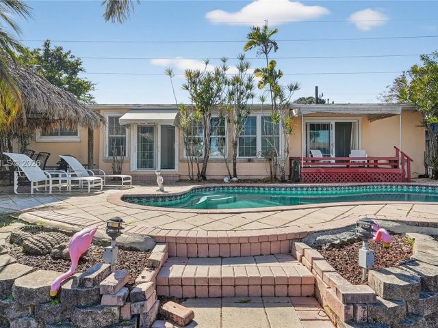 Продажа дома по адресу 2831 Arthur St - фото 7474797