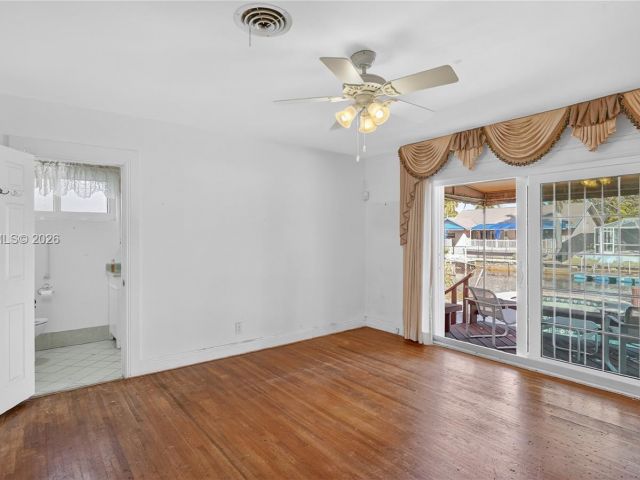 Продажа дома по адресу 2831 Arthur St - фото 7474803