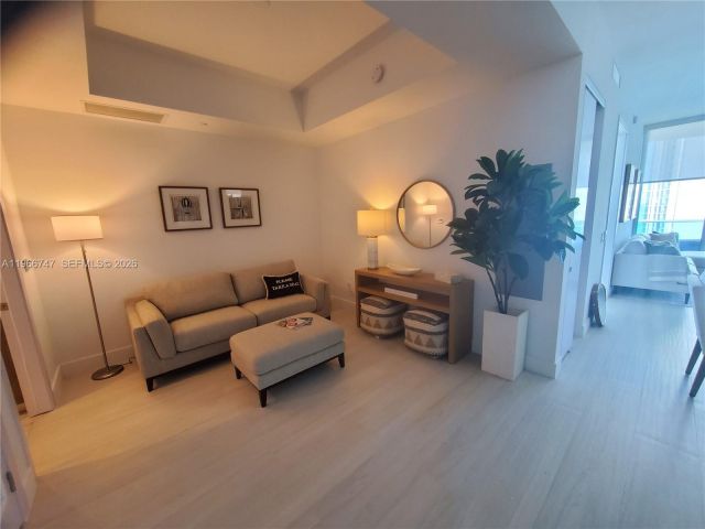 Квартира в аренду номер1402 - фото 7439995