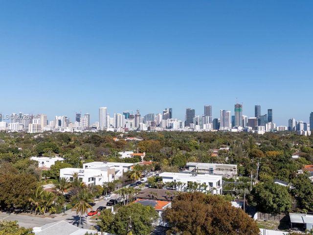 Продажа дома по адресу 1441 SW 17th St - фото 7439830