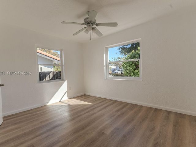 Продажа дома по адресу 1441 SW 17th St - фото 7439844