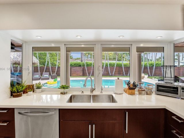 Дом в аренду по адресу 1201 Washington St - фото 7439938