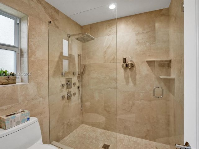 Дом в аренду по адресу 1201 Washington St - фото 7439947