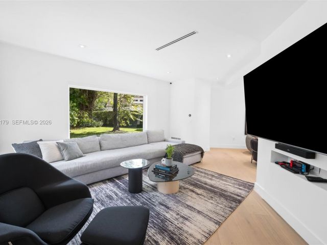 Продажа дома по адресу 1961 S Oak Haven Cir - фото 7439855