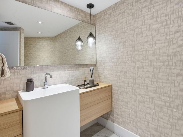 Продажа дома по адресу 1961 S Oak Haven Cir - фото 7439862