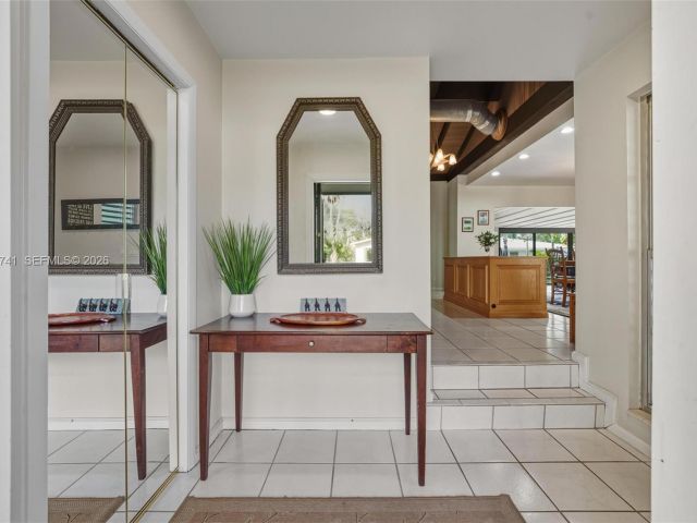 Продажа дома по адресу 1400 SW 12th Ct - фото 7531607